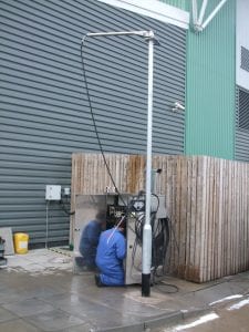 Static pressure washer being serviced on customer site.